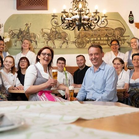 Gasthof Neuwirt Eugendorf Dış mekan fotoğraf
