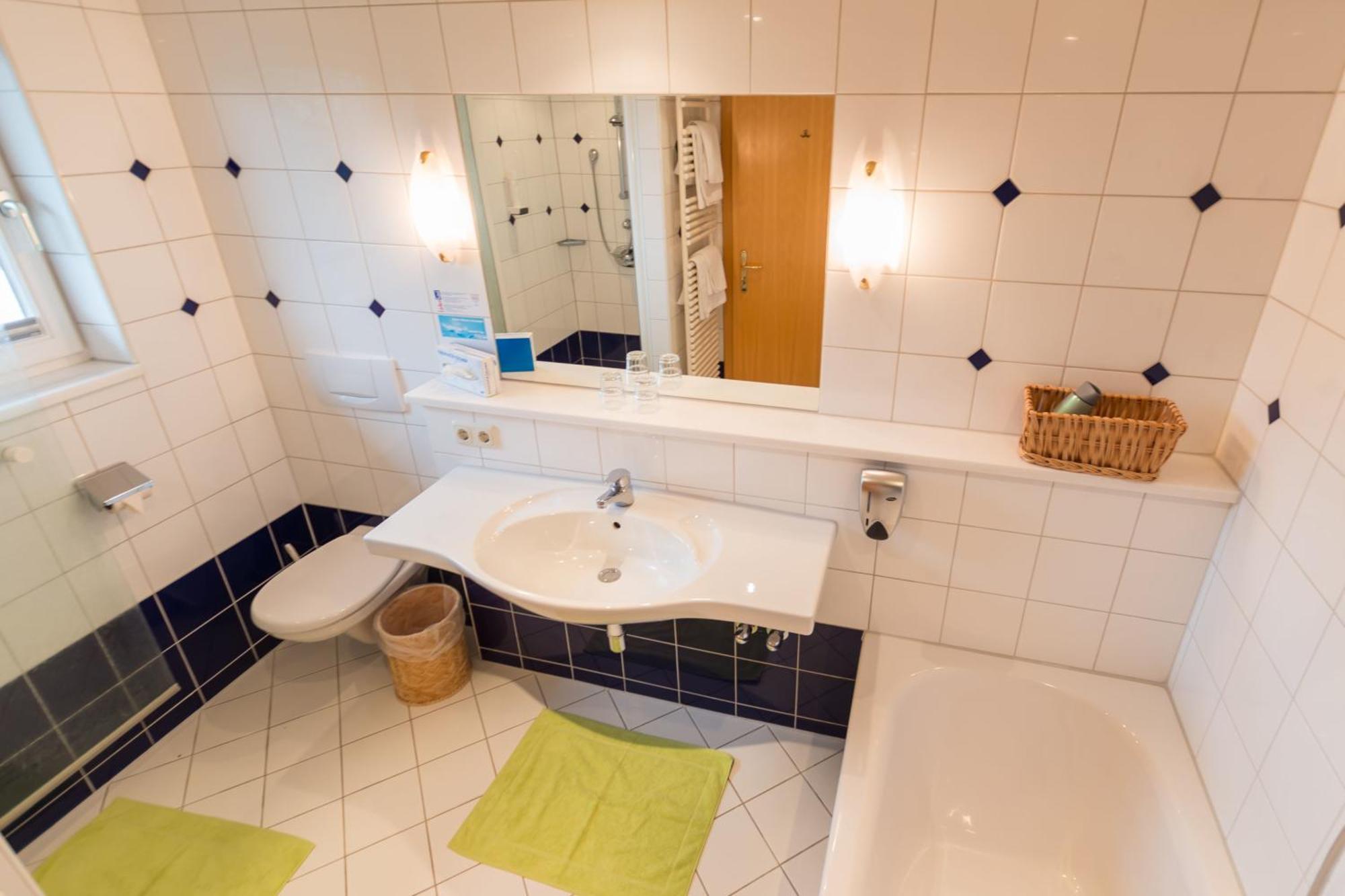 Gasthof Neuwirt Eugendorf Oda fotoğraf